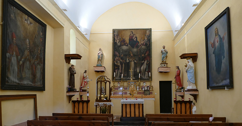 Intérieur de la Chapelle Saint-Arnoux - Le Mas 06